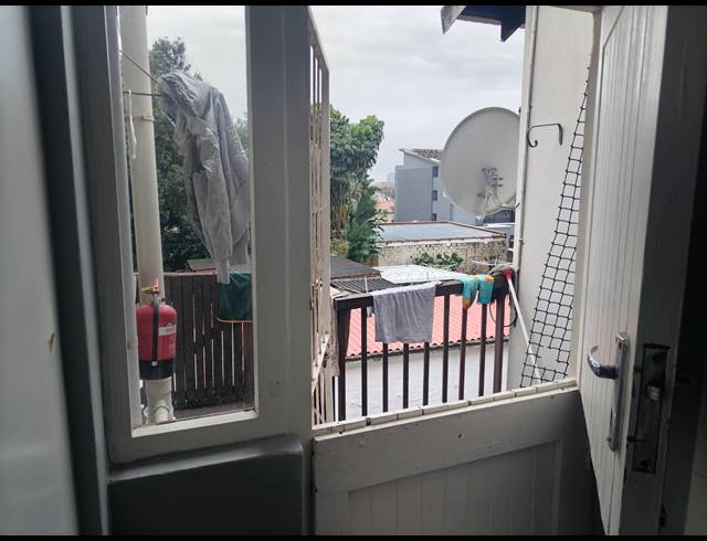 2 BEDROOM FLAT FOR SALE IN GLENWOOD